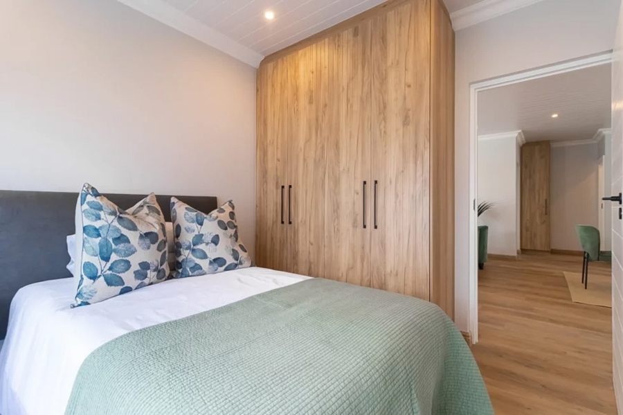2 Bedroom Property for Sale in Fraaiuitsig Western Cape